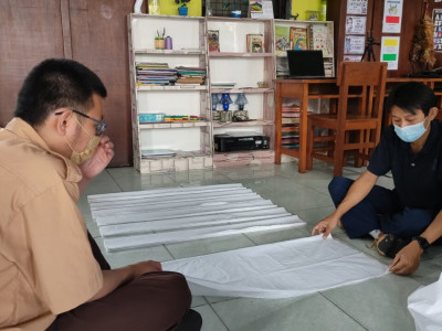 Melipat kain
